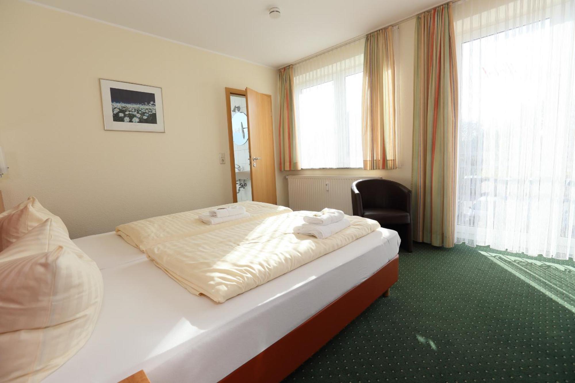 Hotel Am Holzhafen شتاده المظهر الخارجي الصورة