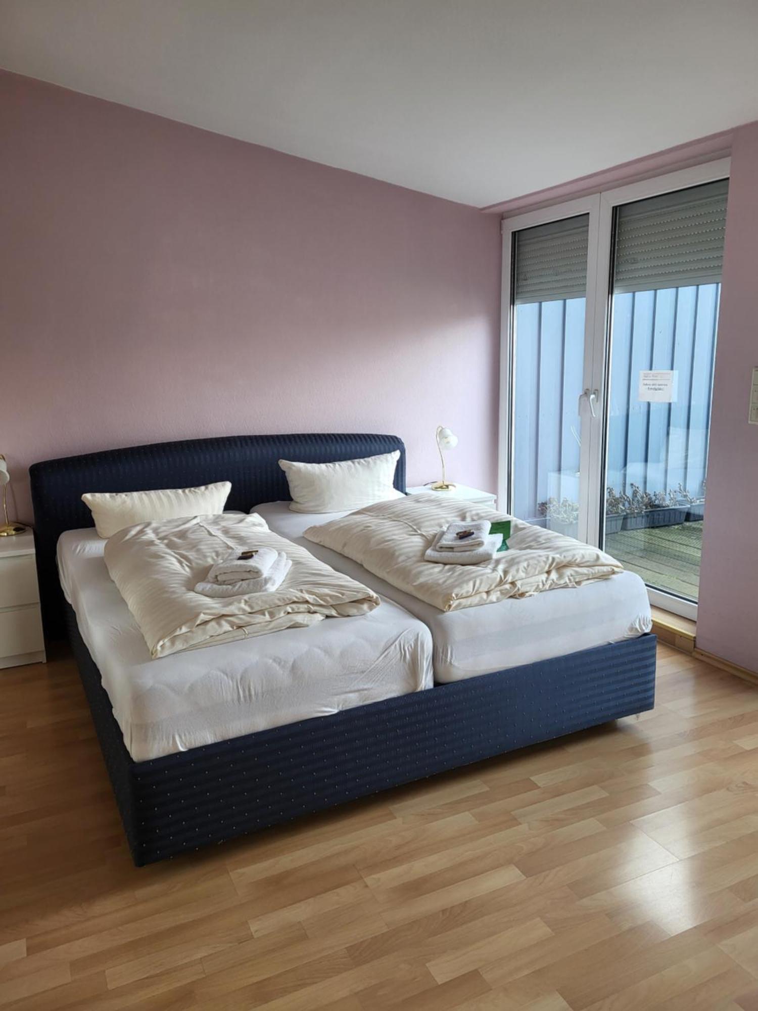 Hotel Am Holzhafen شتاده المظهر الخارجي الصورة